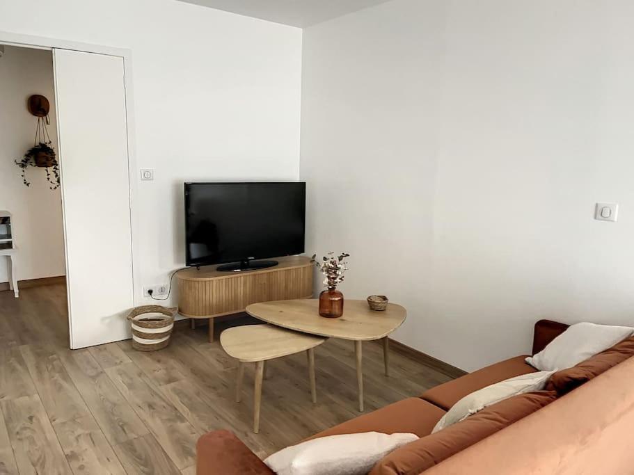 Le Julia - Neuf - Gare Et Garage Daire Compiègne Dış mekan fotoğraf